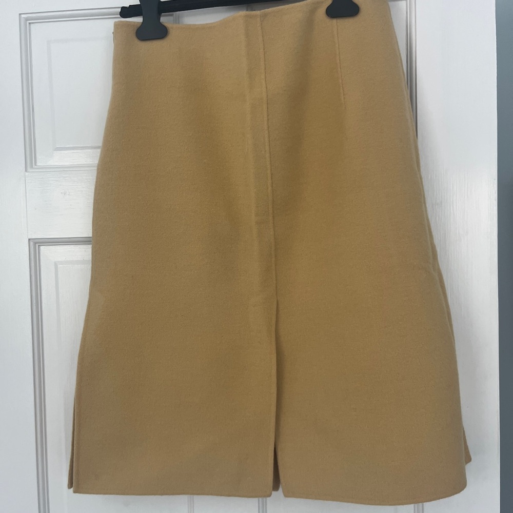 Chic Tan Skirt